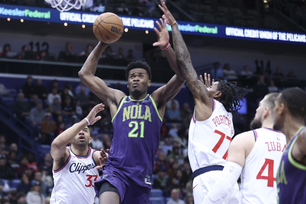 坚韧不屈的 坚韧不屈的